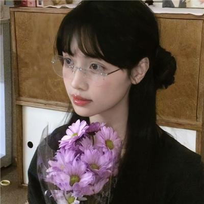 裸女怀春